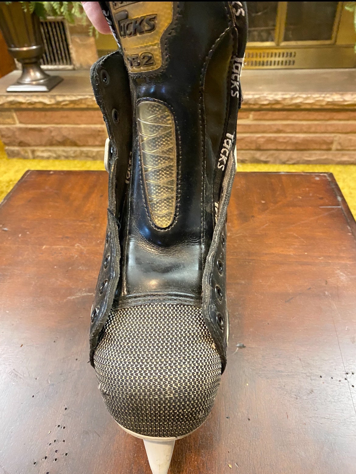 CCM Tacks 952 Hockey Skates | SidelineSwap | Buy and Sell on SidelineSwap