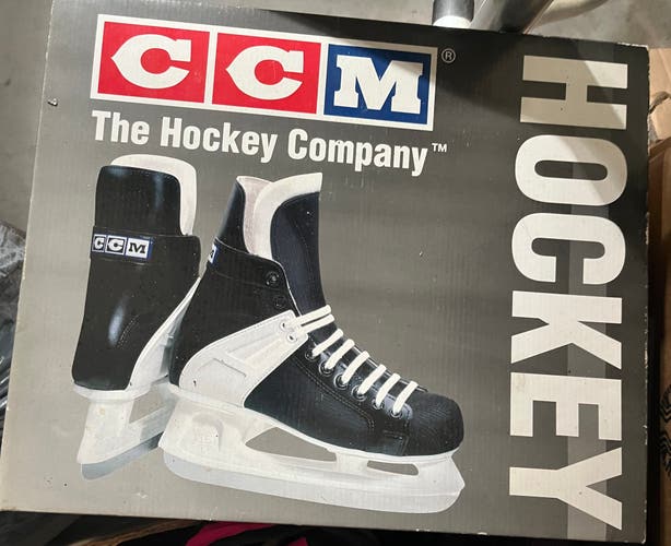 Used Intermediate CCM Size 4 Rapide Hockey Skates