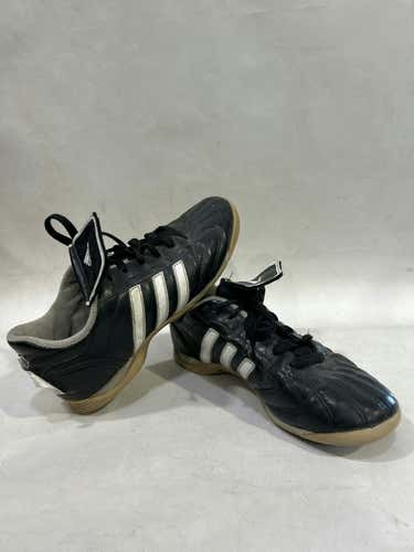 Used Adidas Junior 04.5 Indoor Soccer Indoor Cleats