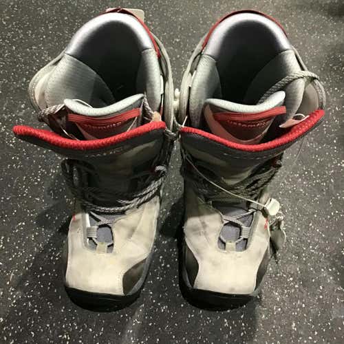 Used Salomon Senior 8.5 Men's Snowboard Boots