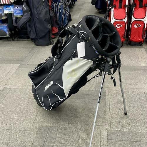 Used Mizuno Aerolite Golf Stand Bag