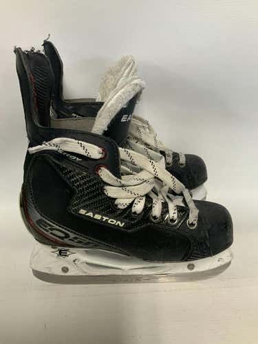 Used Easton Synergy Eq50 Junior 03 Ice Hockey Skates