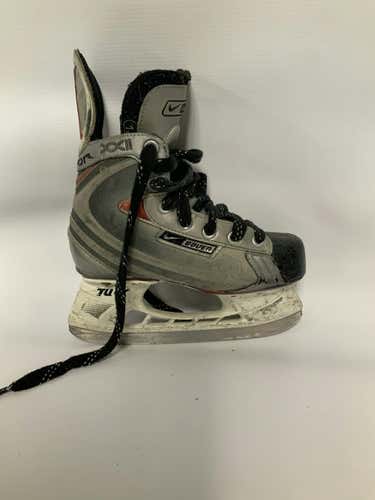 Used Bauer Xxii Junior 01.5 Ice Hockey Skates