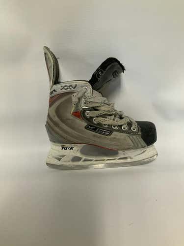 Used Bauer Vapor Xxv Junior 04 Ice Hockey Skates