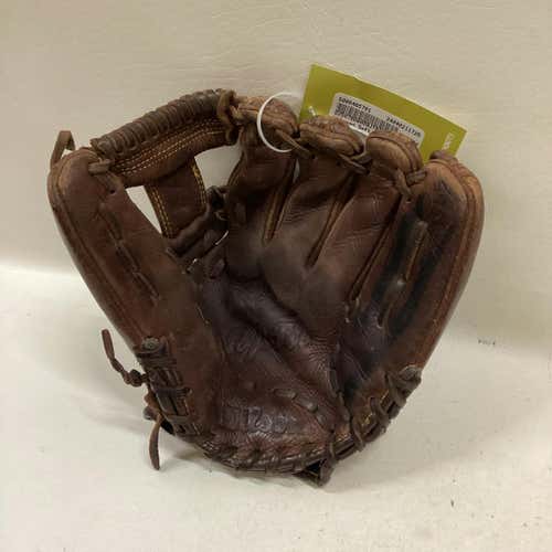 Used Worth Soft Fit A0800bb115 11 1 2" Fielders Gloves