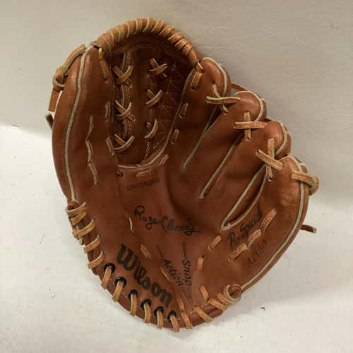 Used Wilson A2150 11" Fielders Gloves