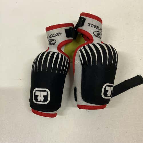 Used Total Hockey Md Hockey Elbow Pads