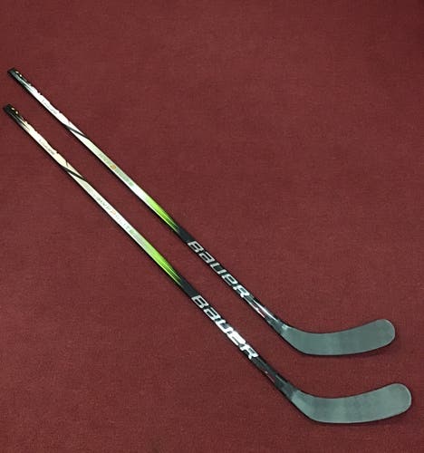 2 Pack Of New Bauer Left Hand P92 65 Flex Pro Stock Vapor Hyperlite 2 Hockey Sticks Item#Y492