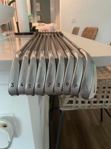 Used Men's Nike Forged Right Handed Iron Set Regular Flex 9 Pieces