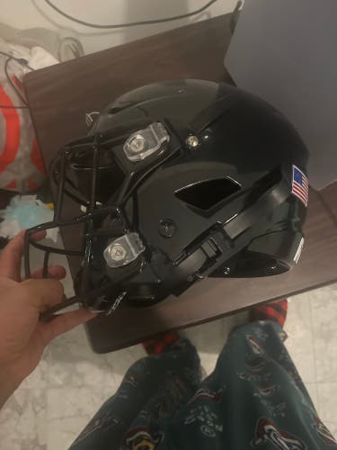 New Medium Riddell SpeedFlex Helmet