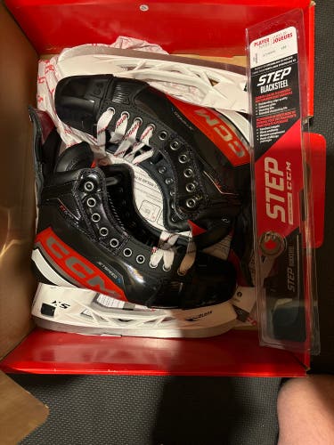 CCM JetSpeed FT6 Pro Hockey Skates  6 Regular