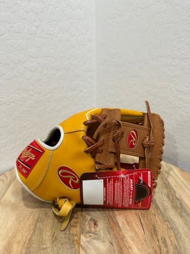 New  Right Hand Throw 11.5" Heart of the Hide Baseball Glove