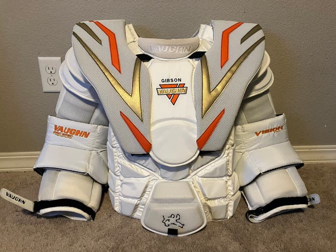 Anaheim Ducks John Gibson NHL Pro Return Vaughn 9500 Chest Protector