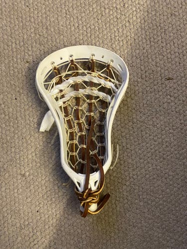 Noz 2 Strung With Trad