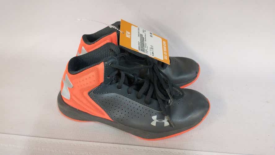 Used Under Armour Junior 03.5 Basketball Shoes