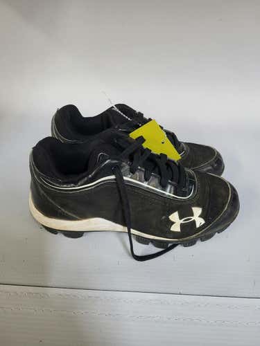 Used Under Armour Baseball Cleats Junior 04 Baseball And Softball Cleats