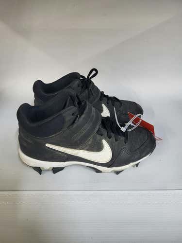 Used Nike Nike Alpha Junior 04.5 Baseball And Softball Cleats
