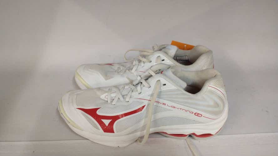 Used Asics Senior 9.5 Basketball Shoes