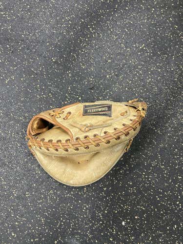 Used Catchers Glove Rht 31 1 2" Baseball & Softball Catchers Gloves