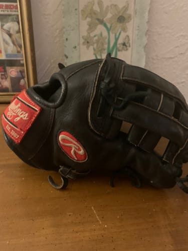 Rawlings Heart of the Hide 11.5” Baseball Glove