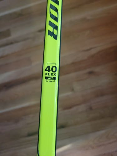 New Junior Warrior Alpha LX2 Right Handed Hockey Stick W28