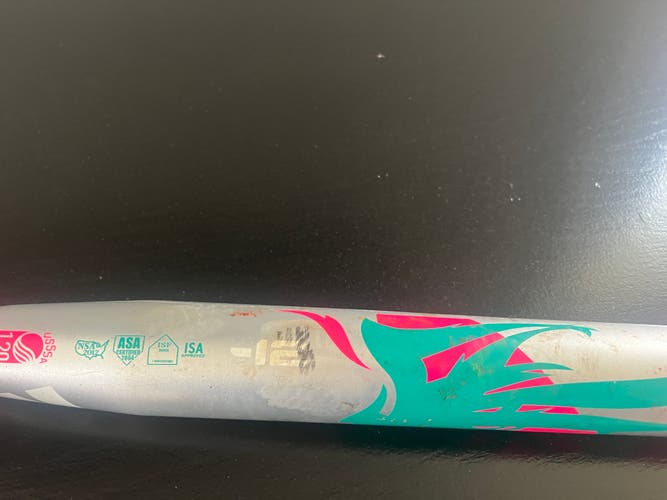 Demarini VENDETTA VCF-17 31/19 - Used