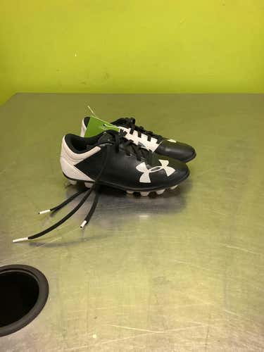 Used Under Armour Youth 13.0 Cleat Soccer Outdoor Cleats