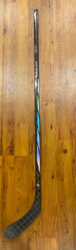 Used Bauer Right Handed P28  Proto-R Hockey Stick