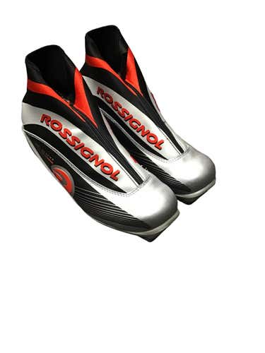 Used Rossignol W 07-07.5 Jr 05.5-06 Women's Cross Country Ski Boots