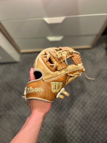 Wilson A2000 11.5 good condition PERFECT BREAK IN
