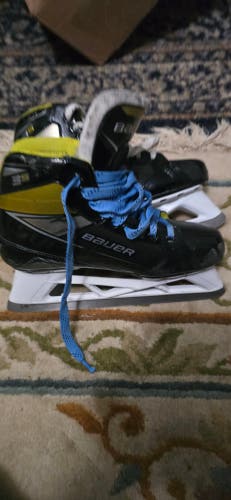 Used Senior Bauer Supreme 3S Hockey Goalie Skates Regular Width 8.5