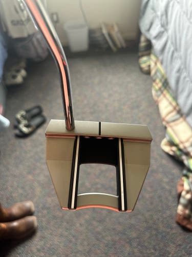 **NEGOTIABLE** Scotty Cameron 7m Putter 33 Inch