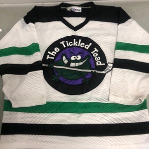 Tickled Toad mens large game jersey
