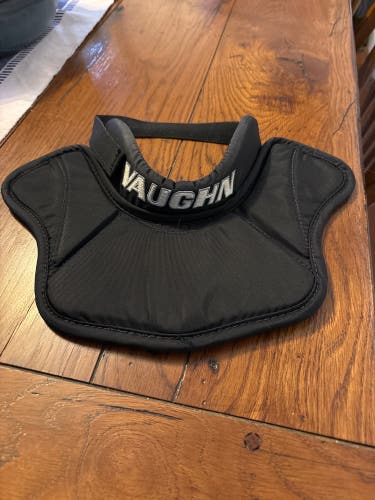 Vaughn goalie neck guard