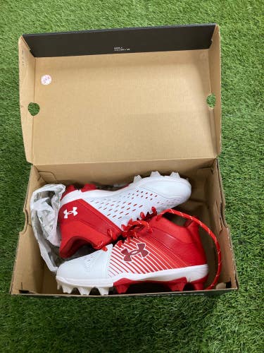 Red Used Youth  4.5 Molded Cleats Under Armour Leadoff