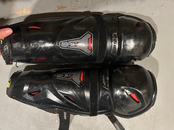 Used Senior Bauer 15" Vapor 3X Shin Pads