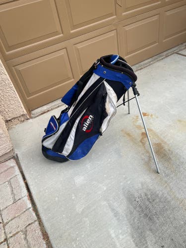 Alien Golf Stand / Carry Bag