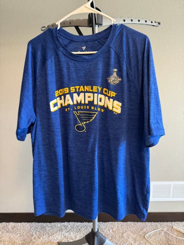 St. Louis Blues Stanley Cup Champions T-Shirt XL