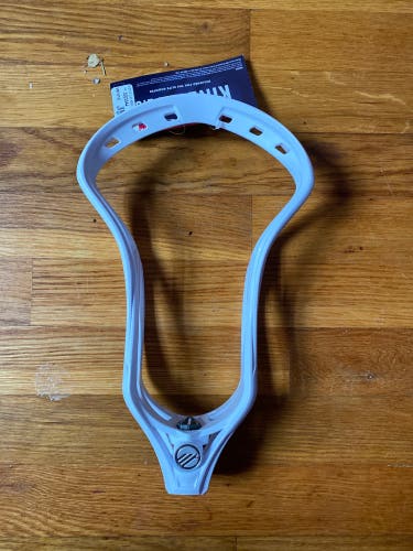 New Unstrung Kinetik 2.0 Head- CAN COME STRUNG