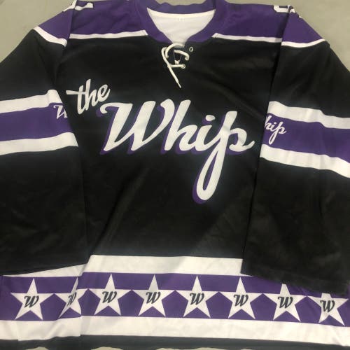 The Whip mens medium hockey jersey #81