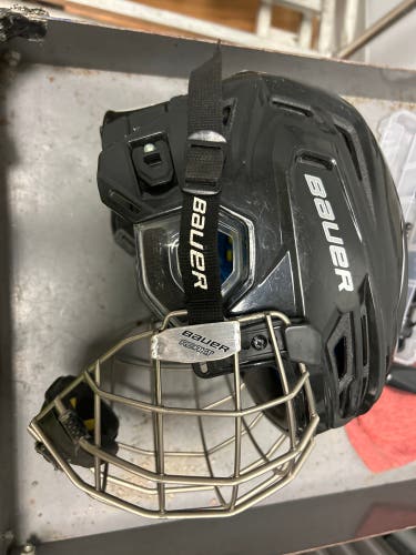 Bauer helmet and titanium cage for Bauer re-alt helmet