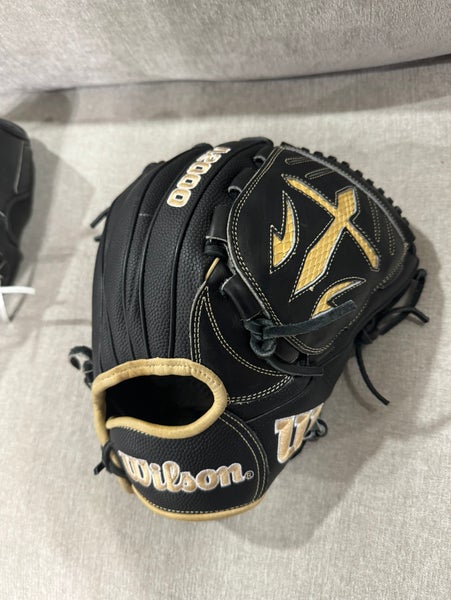 New Right Hand Throw 12" A2000 Baseball Glove