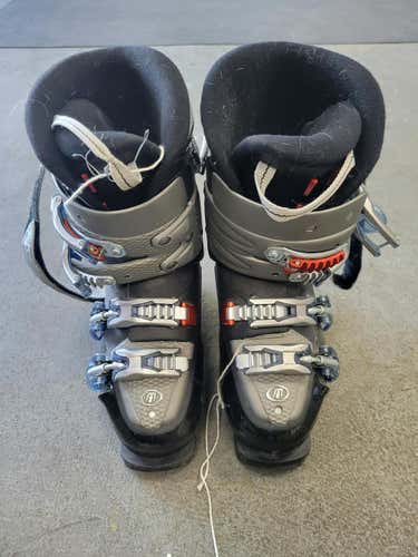 Used Tecnica Ttiva 230 Mp - J05 - W06 Boys' Downhill Ski Boots