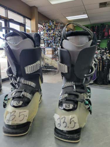 Used Salomon Quest Access R70 235 Mp - J05.5 - W06.5 Women's Downhill Ski Boots