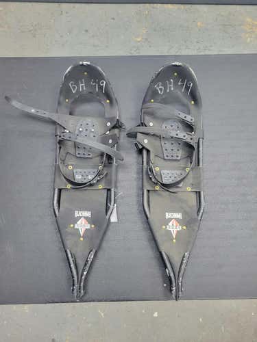 Used Red Feather 30" Snowshoes