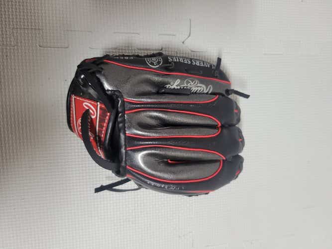 Used Rawlings Bb Glove 9" Fielders Gloves