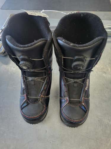 Used K2 Vandal Boa Sb Boots Junior 04 Girls' Snowboard Boots