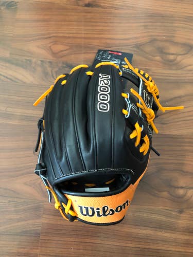 New 2024 Wilson A2000 EVO NXT Right Hand Throw Infield Baseball Glove 11.5"