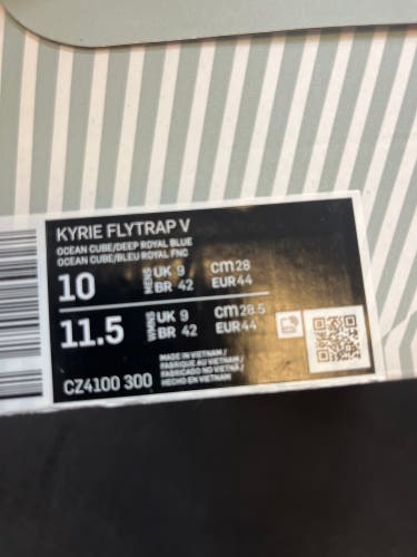 Nike Kyrie Flytrap V Brand new size 10