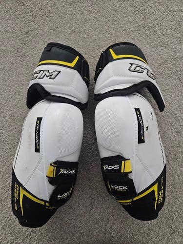 Senior Medium CCM Tacks Hockey Elbow Pads